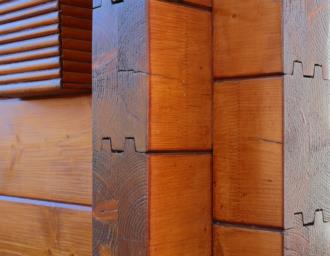 Casa prefabbricata in legno ad Illegio - dettaglio costruttivo di una parete 